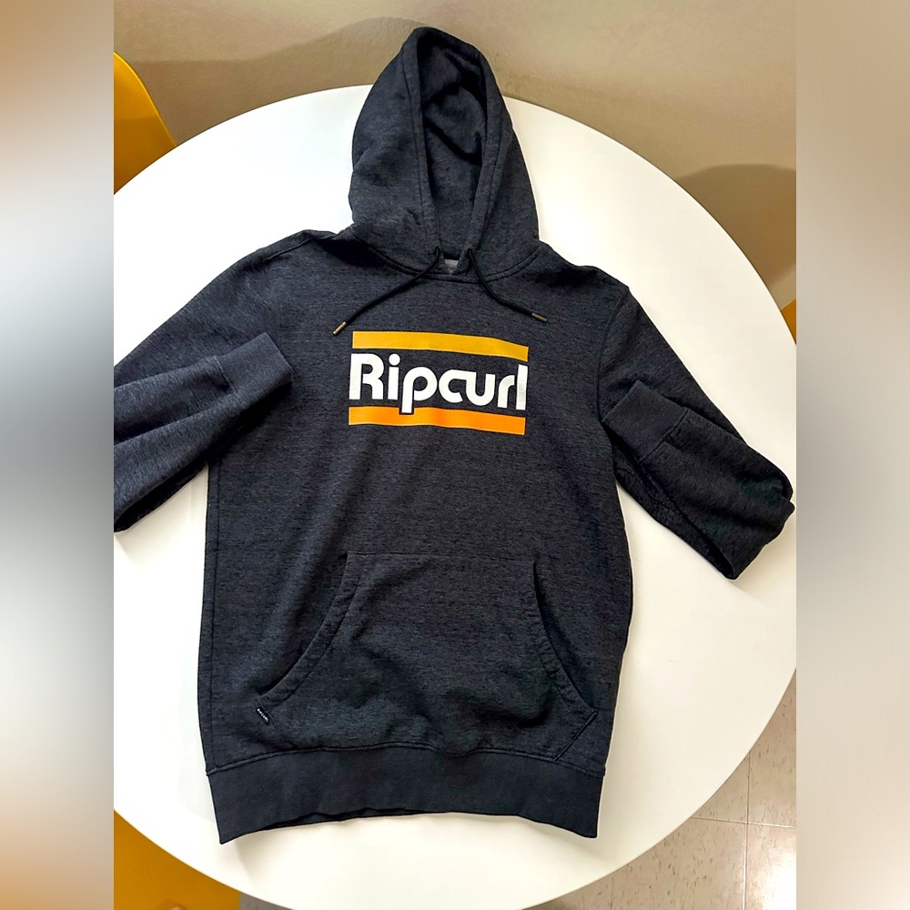 Ripcurl hoaded long sleeve sweatshirt